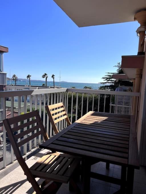 Tres Bel Appartement Vue Mer Six-Fours-les-Plages Exterior photo